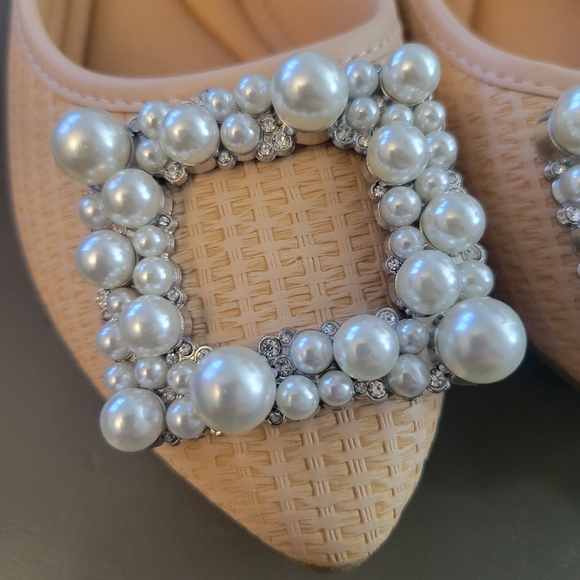 NEW Top Moda Comfort She's Sophisticated Woven Tan Cream & Pearl Buckle Flats 6 - Picture 7 of 13